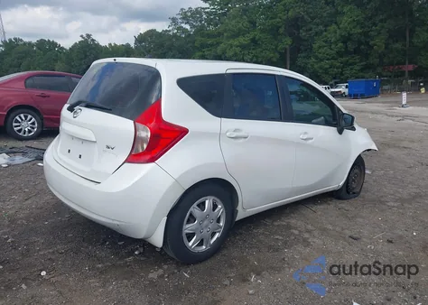 2015 Nissan Versa Note Sv z USA, uszkodzony, nr VIN 3N1CE2CP0FL382385